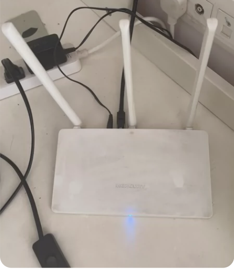 功能完好,就是长时间放在一个地方有点沾灰,...