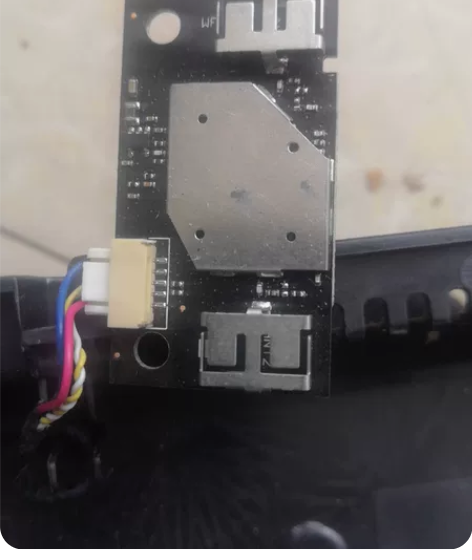 暴风统帅碎屏wifi模块，95新二手物品看...