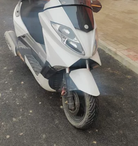 贝纳利银刃250带ABS，15年车，两万多...