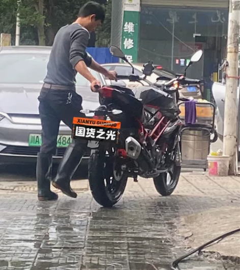 21年3月上户的贝纳利红宝龙150，贝纳利...
