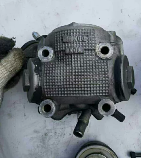 雅马哈巧格福喜100cc摩托车缸头总成原装...