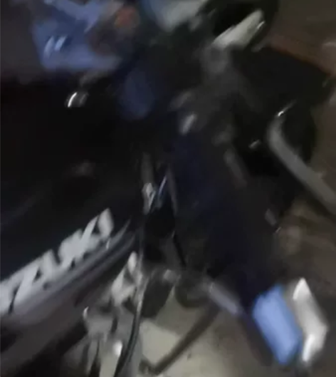 出一辆铃木钻豹运动版125摩托车实表跑了1...