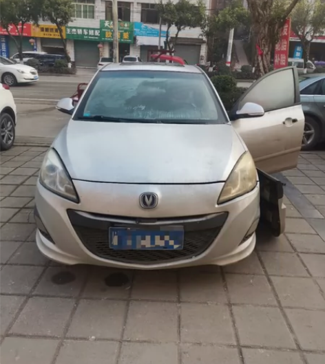 有没有要卖铃木uy踏板125摩托车的本人愿...