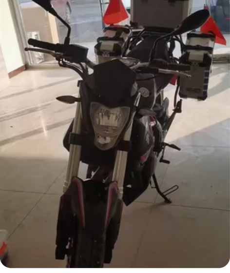 因个人原因出售黄龙300刚验车上了保险，公...