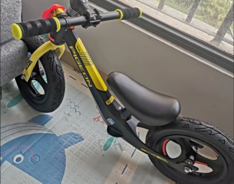 【特价包邮】飞鸽儿童平衡车无脚踏滑行车小孩...