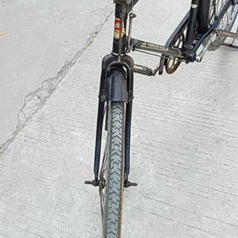 上海全刚永久自行车车,品相如图,可以正常使...