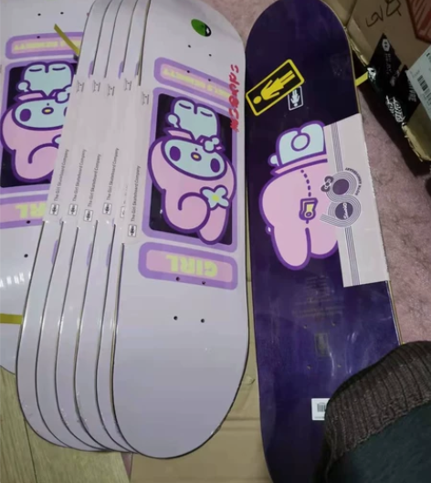 三丽鸥girl联名双翘板面多款到货全新 尺...