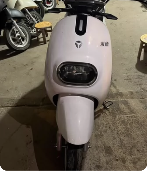 新到一辆雅迪电动车，价格不贵，有需要的小哥...