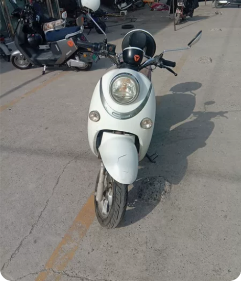 雅迪60V20大电池50公里 感兴趣的话点...