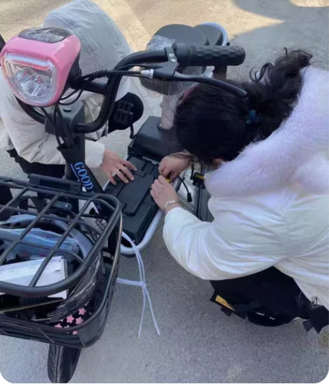 可上牌房租到期，30台小型电瓶车低价处理店...