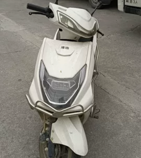 雅迪电动车5电池 5个电池刚换1个多月车身...