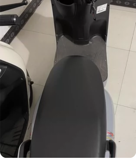 星光电动车，去年9月买的，一共才跑了二千多...