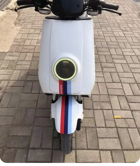 18年小牛N1S都市版，车况很好，手续齐全...