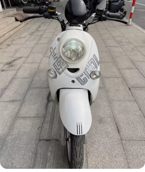 上新 二手白色双碟高配小龟王 骑行舒适 ?...