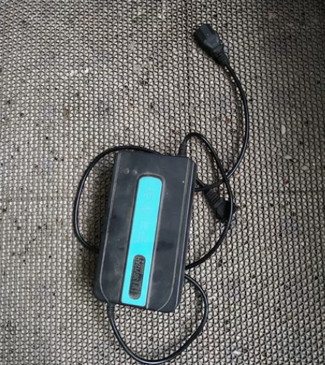 电动车电瓶车充电器36V，12AH，T型铅...