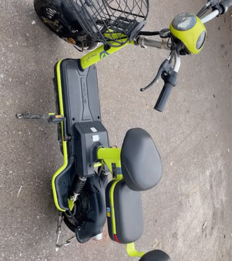 闲置台铃电动车.8成新 诚心要可小刀[托腮...