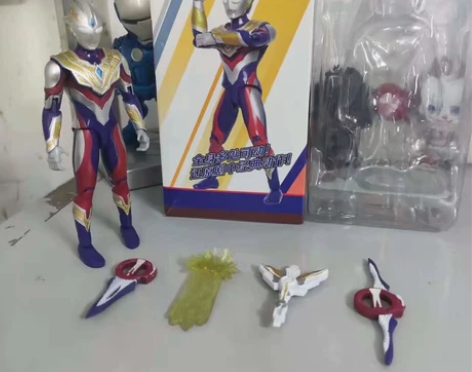 Bandai/万代奥特曼 凹凸曼 SHF ...