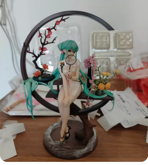 初音未来手办，初音韶华，附带展示盒，哔哩哔...