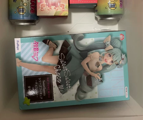 全新盲盒和手办，盲盒19一个，初音手办66...