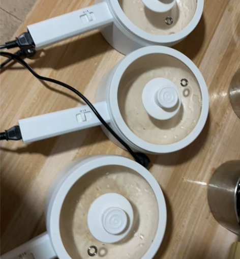 三个南极人电热锅，使用了一个多月 感兴趣的...