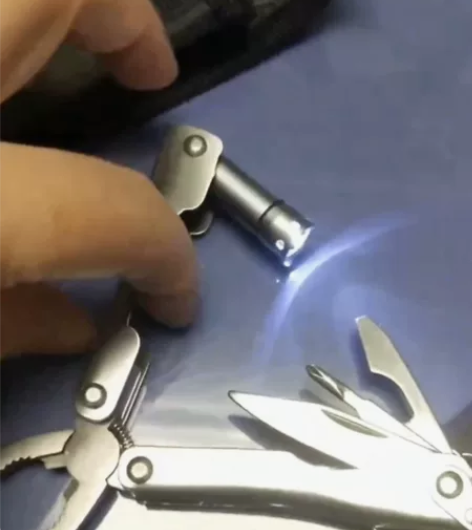 【闲置低价出】八合一折叠多用钳（带灯） 长...