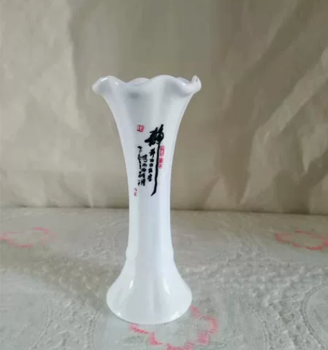 陶瓷小摆件，高15厘米 3元不包邮。￥34...