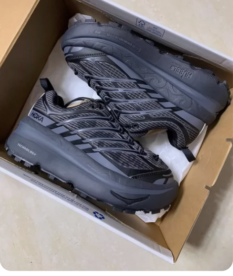 37码 HOKAONEONEMafate ...