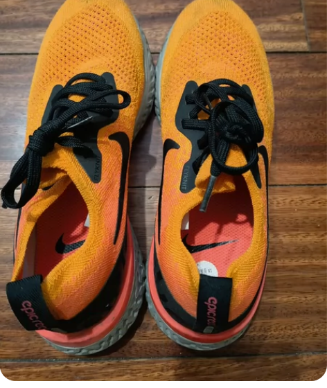 Nike epic react 38码，穿...