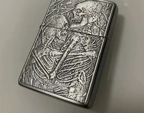 zippo打火机 盔甲精雕 贴章 至死不渝...