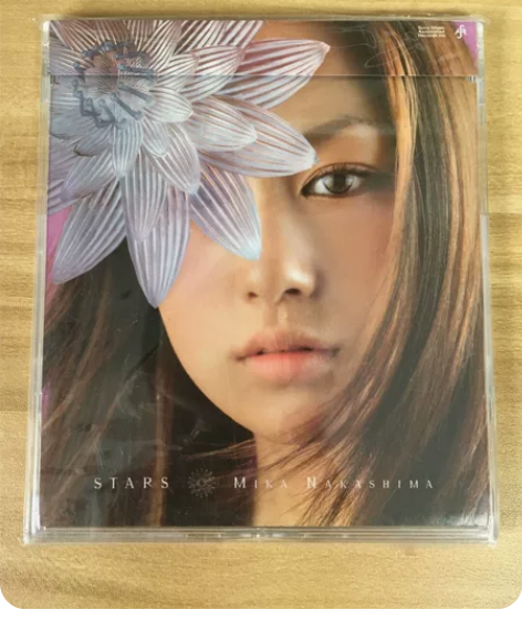 CD,中岛美嘉。STARS 有侧标,盒子与...