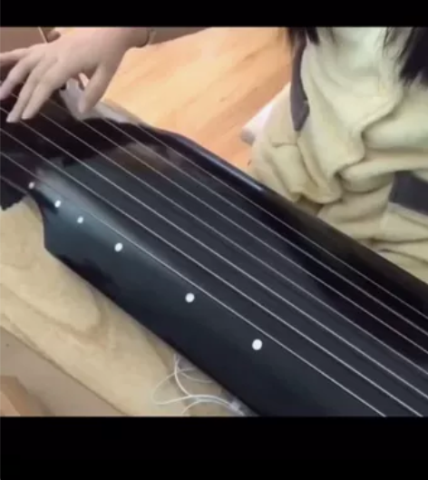 高档古琴出售，原价4000多，专业 演奏练...