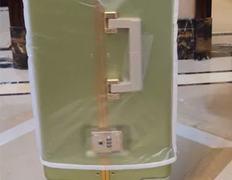 26寸大容量行李箱，拉杆箱，尺寸65*45...