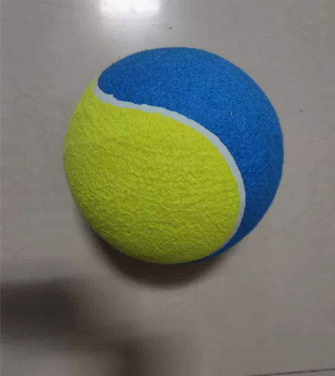 毛呢充气玩具球，普通足球大小，适合小孩，宠...