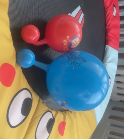 费雪儿童小皮球玩具球弹力球拍拍球类玩具幼儿...