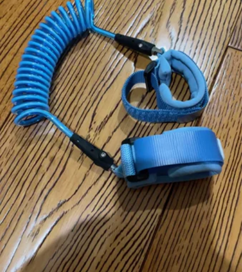 Little tikers小泰克的防走失绳...