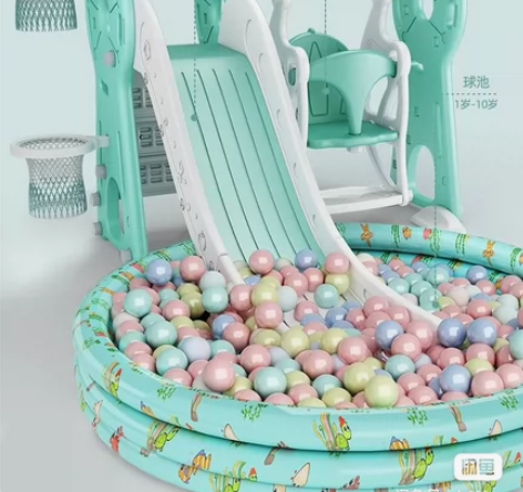 转卖嘟比儿童滑梯秋千 整体长度约为1.8米...