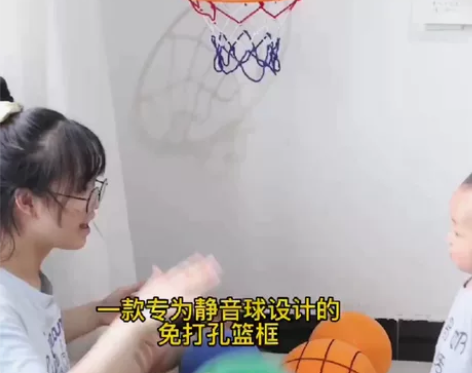 超市不开了，疫情原因清仓处理儿童室内无声静...