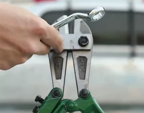 五金店经营不善倒闭。出一批闲置扳手，限量5...