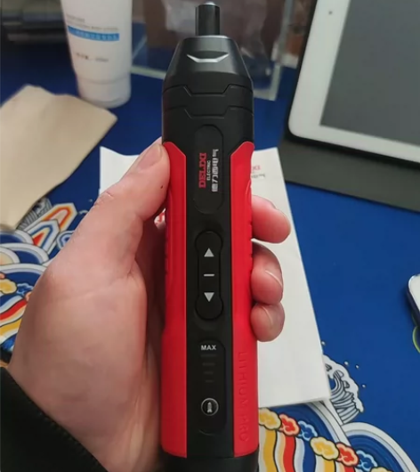 德力西4v电动螺丝刀，四档位调节，全新，京...