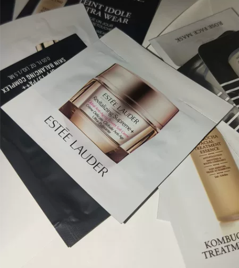 雅诗兰黛智妍精华霜雅诗兰黛多效智妍精华霜，...