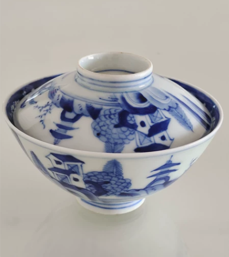 老瓷器青花盖碗 年代民国 画片是风景题材 ...