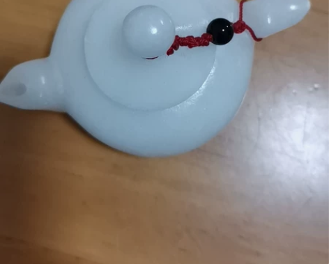 可可爱爱的汉白石做的精致小茶壶,纯装饰用的...