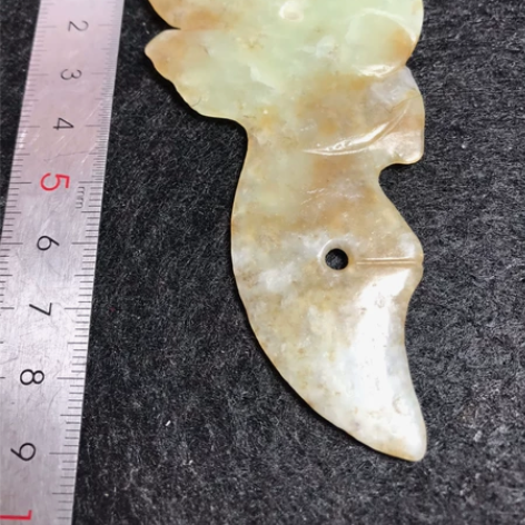 老黄玉人头玉器，薄片，          ...