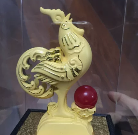 金鸡一对，工艺品，礼品。 感兴趣的话给我留...