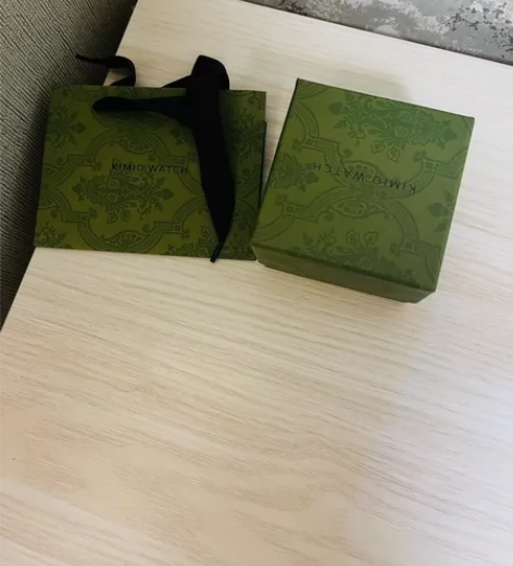 朋过生日朋友送的 ，一次就都没有带，金米欧...