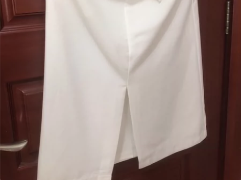 韩国代购 全新半身裙 花苞半身裙 腰围可调...