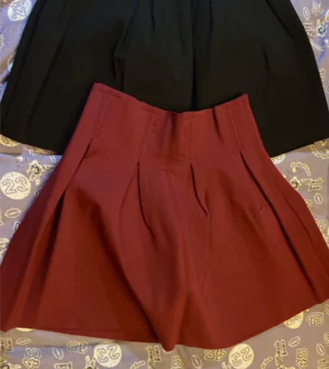 定型花苞裙 腰围60，微弹，裙长38 红色...