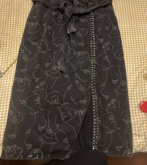 花苞牛仔裙 L码全新包邮 腰围80 裙长7...