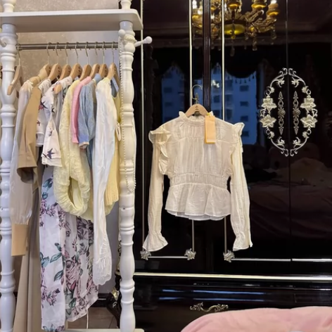 全新带吊牌～法式复古荷叶边女装春季2023...