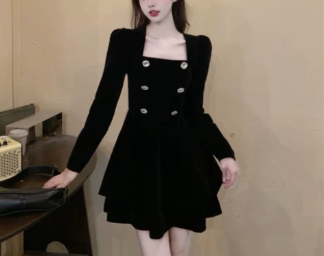 全新带吊牌50出 感兴趣的话点“我想要”和...